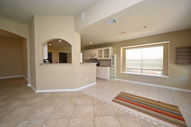 Photo - 219 N Wimberly Way