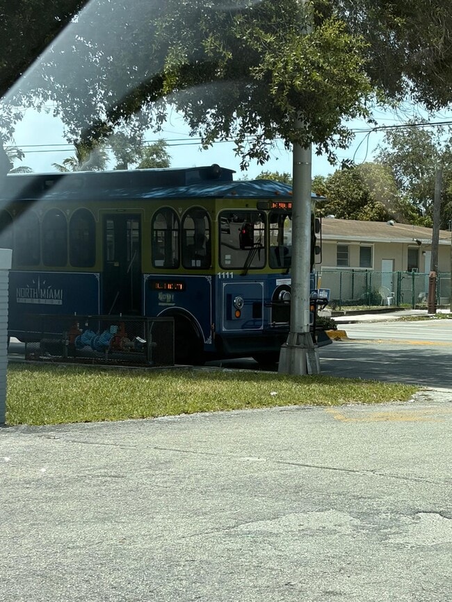 Photo - 13215 NE 6th Ave