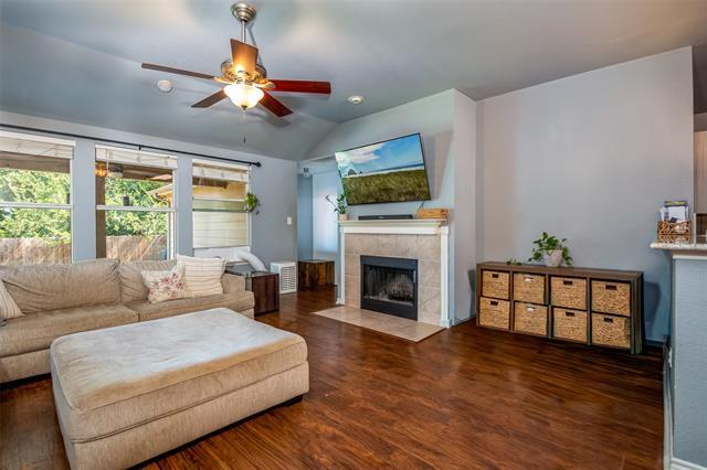 Photo - 1313 Cardinal Way