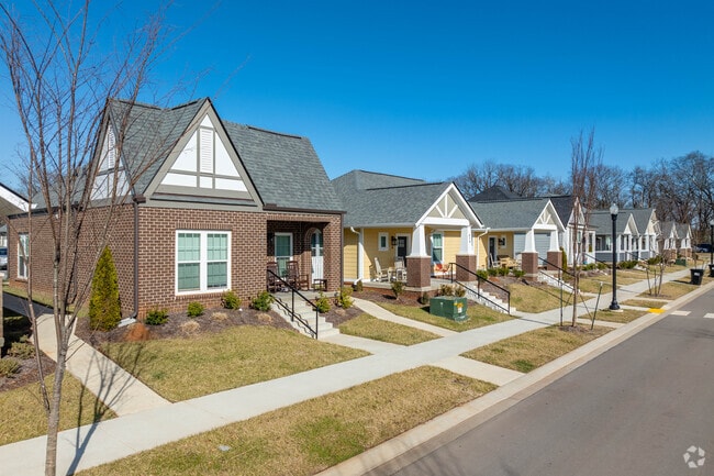 Oakland Court - Oakland Court