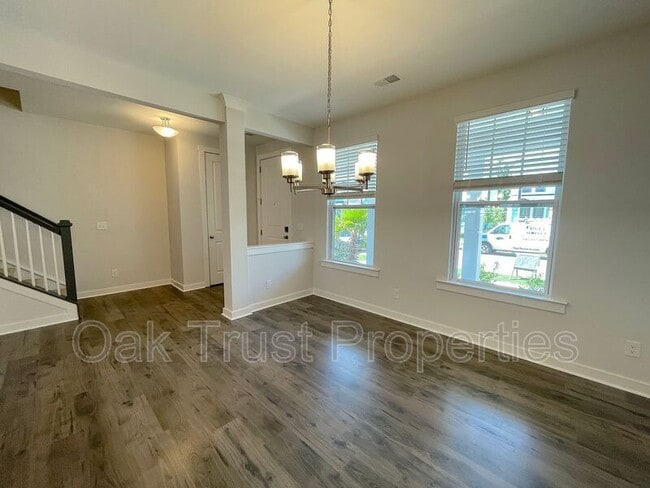 Photo - 1017 Swamp Harrier Ave