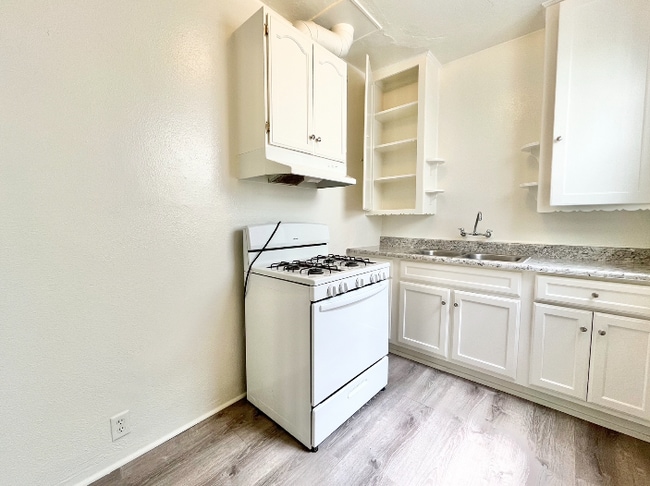 Photo - 2608 Normandie Ave Unidad 15