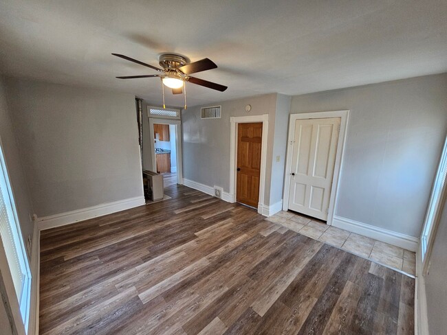 Photo - 34 E Anderson St Apartment Unit A