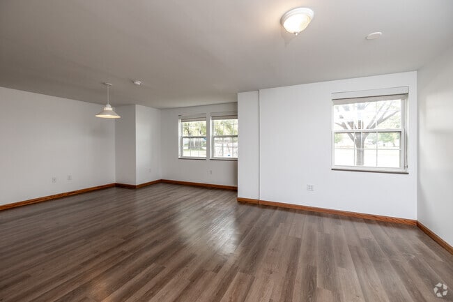 2BR, 2BA - Living Room