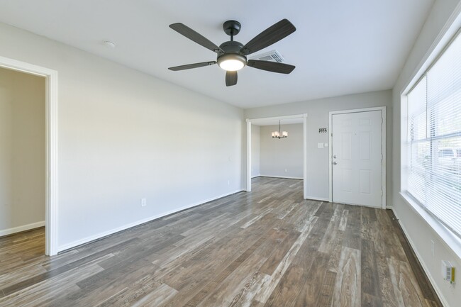 Photo - 1206 Houston Ave