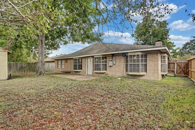 6131 Tiffany Dr