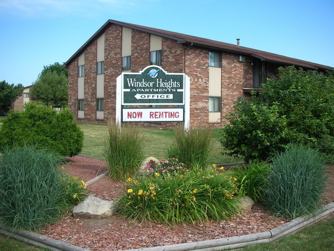 Exterior - Windsor Heights Apartments