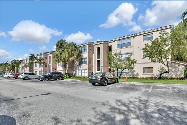 Photo - 2866 S University Dr Unidad 5105
