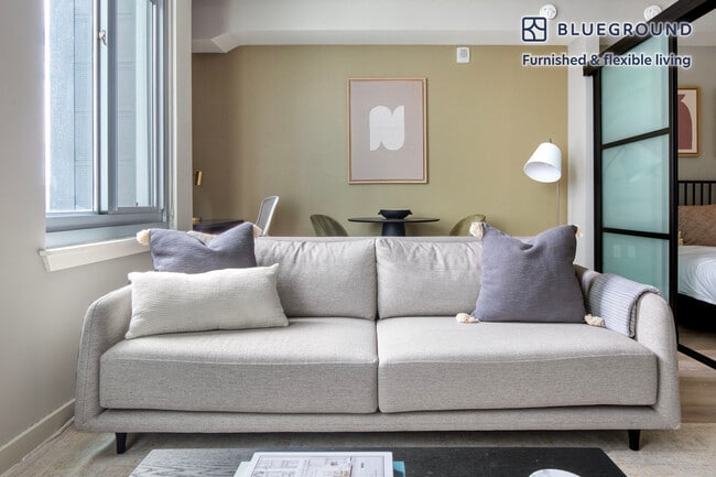 Photo - 79 Potomac Ave SE Unidad FL3-ID718