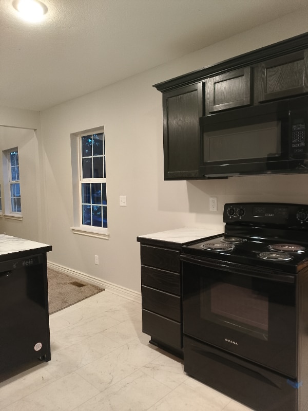 Photo - 126 S Green St