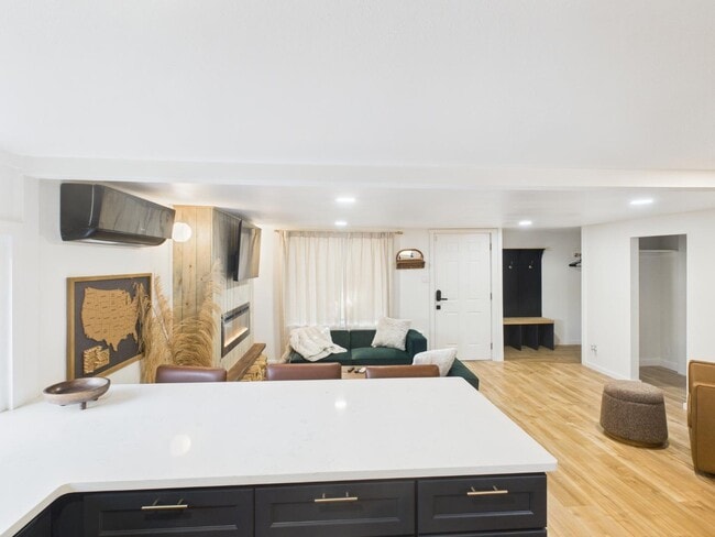 Photo - 415 Sanford Ave