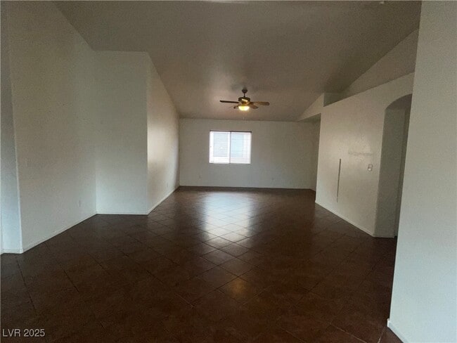 Building Photo - 2014 Sandy Point Ct Rental