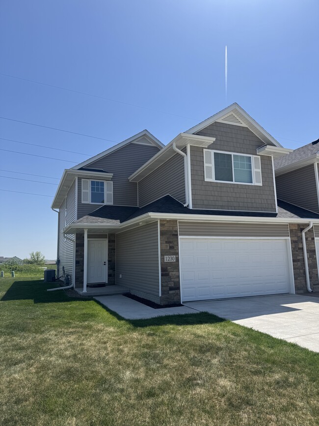 Photo - 1230 Cedar Cv Rd Townhome
