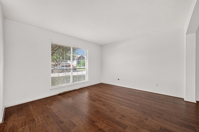 25346 Barmby Dr