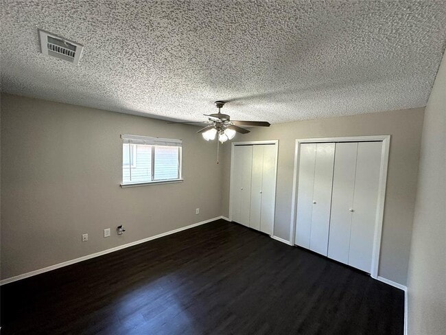 Photo - 5201 Evans Ave