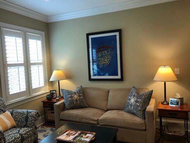 Photo - 100 N Laurel Ave