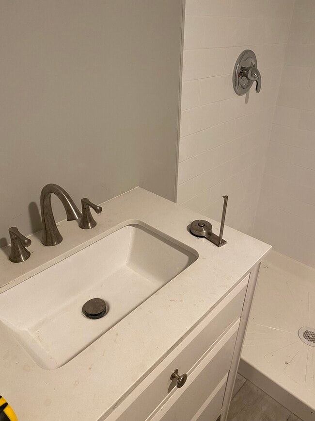 Photo - 8011 Stratman Rd