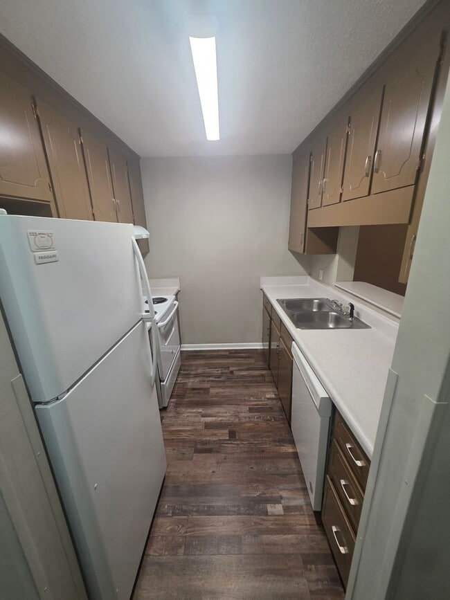 Photo - 210 Candlebrook Dr Unit 210 Candlebrook Drive