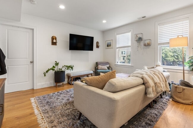 Photo - 2 Walk Hill St Unit 2
