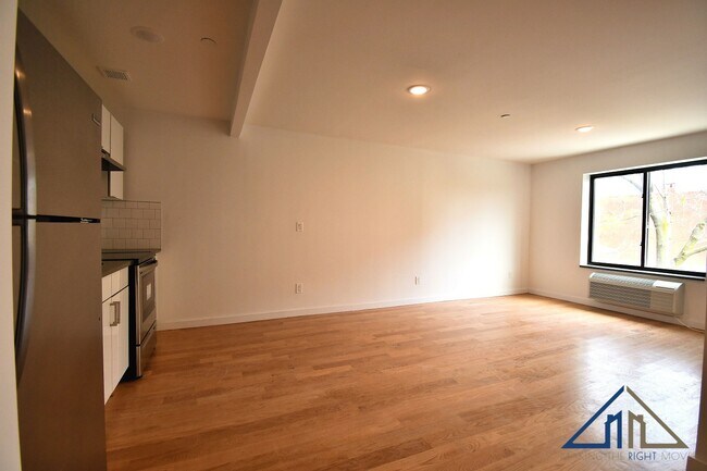 Photo - 3554 Carlisle Pl