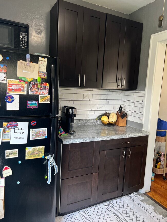 Photo - 2402 S Lenox St