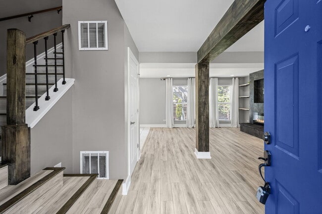 Photo - 5117 Woodmere Ct