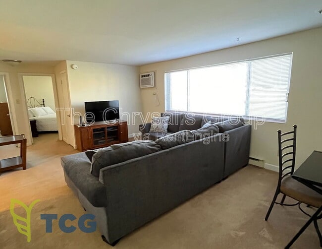 Photo - 1444 State St