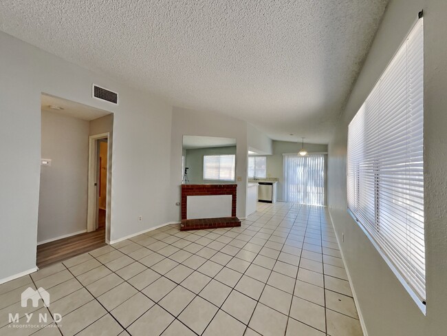 Photo - 1221 S Christy Ln