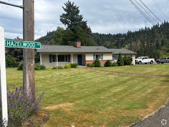 Building Photo - Charming Updated Home Near Fernan Lake & D...