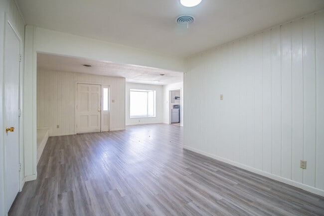 Photo - 5306 Gary Ave