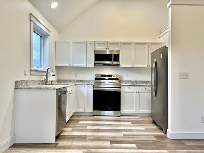 Your Downtown Traverse City Retreat - Your Downtown Traverse City Retreat