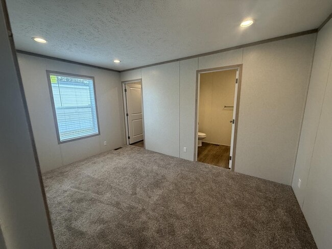 Photo - 300 Forrest Ave