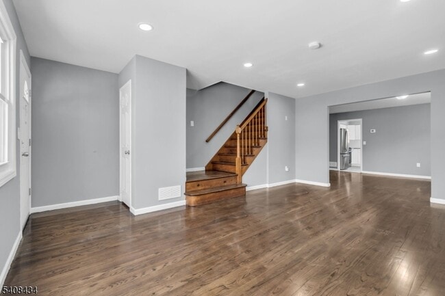 Photo - 417 Highland Pl