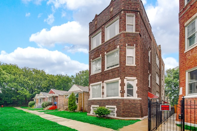 Building Photo - 1126 E 81st Pl Rental