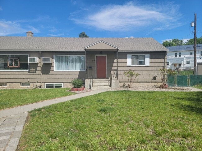 Move-In Ready 2-Bedroom Duplex in Richland - Move-In Ready 2-Bedroom Duplex in Richland House