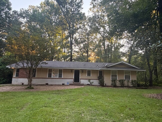 Building Photo - 3129 Adrienne Dr