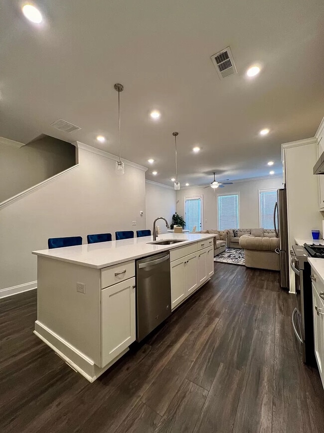 Photo - Room in Townhome on La Dawn Ln NW