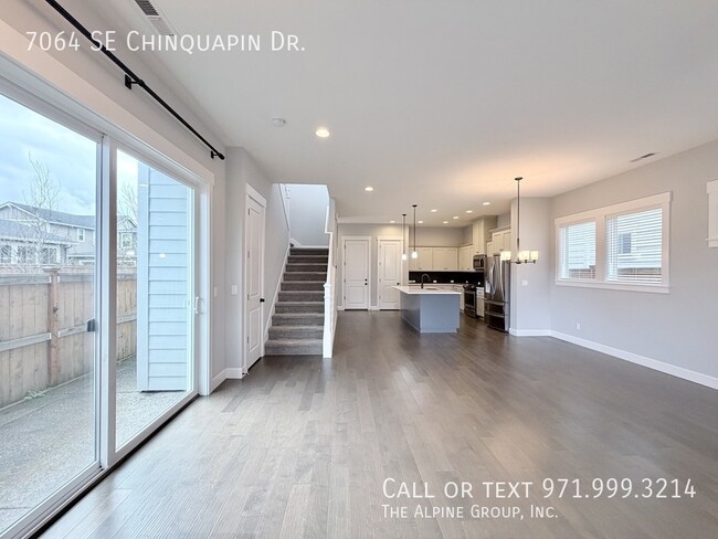 Photo - 7064 SE Chinquapin Dr