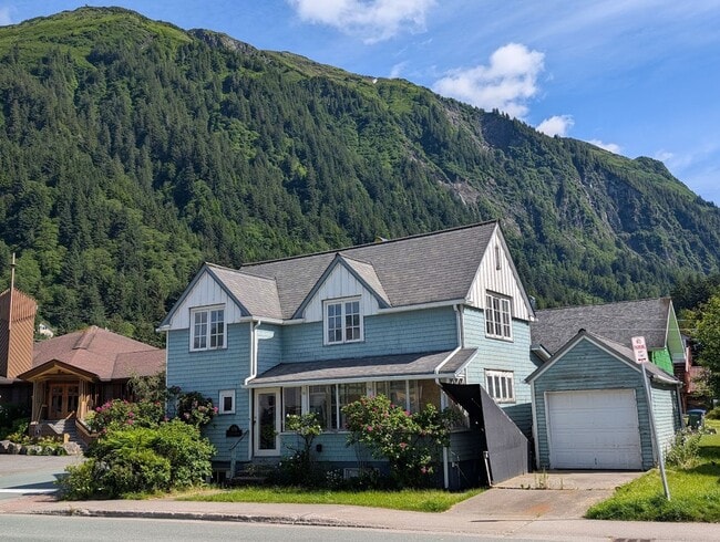 3-Bedroom Home in Juneau’s Desirable Downt... - 3-Bedroom Home in Juneau’s Desirable Downt...