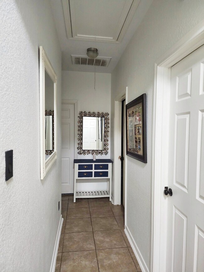 Photo - 9614 Pine Bank Ct