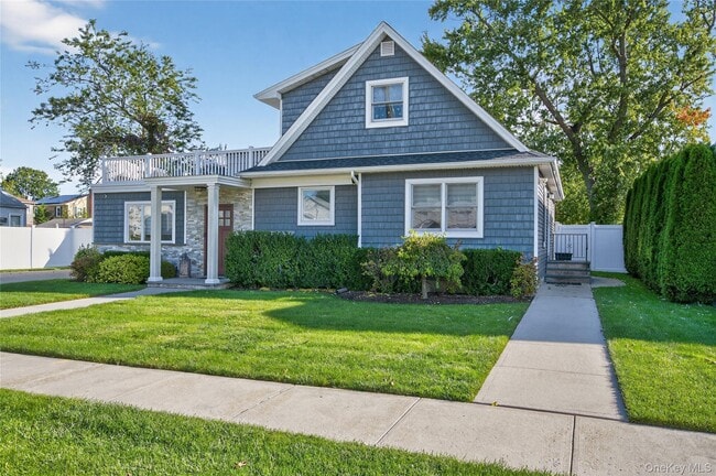 Photo - 120 Evelyn Ave