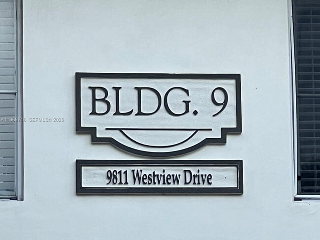 Photo - 9811 Westview Dr Unit 922