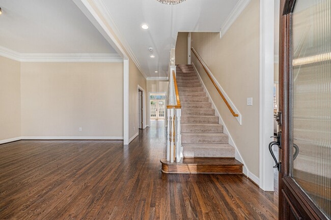 Photo - 3919 Southwestern St