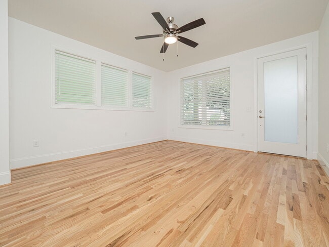 Photo - 109 Turner St