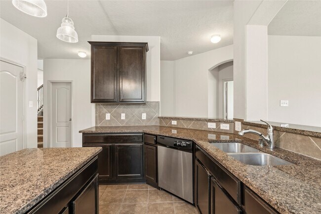 Photo - 5907 Water Violet Ln