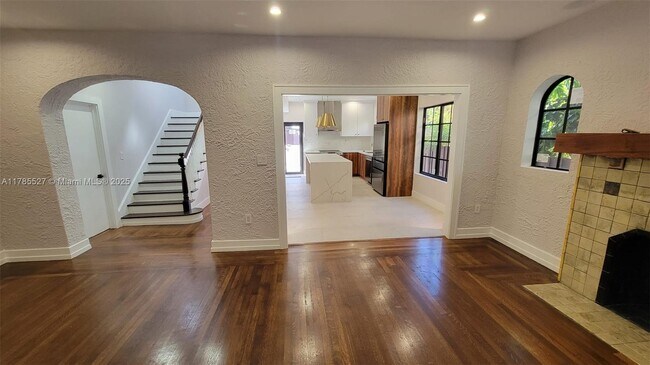 Photo - 1746 SW 12th St