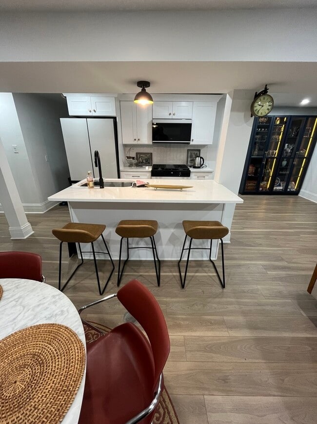 Photo - 6617 S Minerva Ave