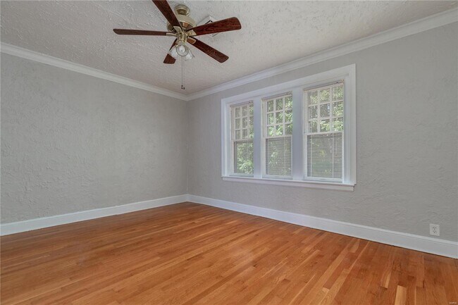 Photo - 7234 Amherst Ave