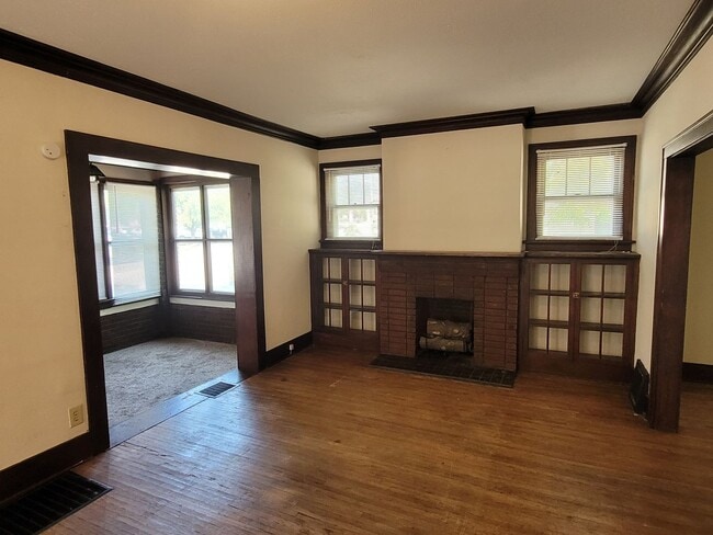 Photo - Charming home DOWNTOWN, steps from Columbia College