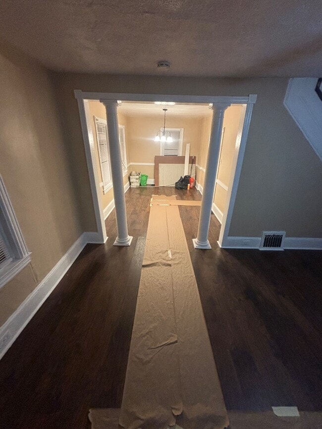 Photo - 342 E Broadway